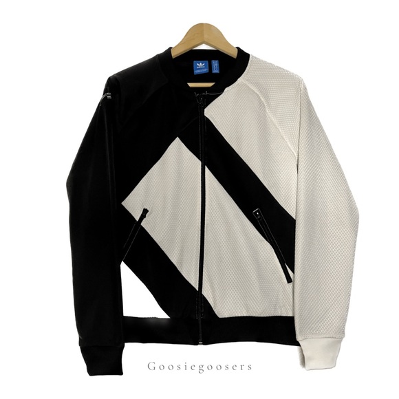 Adidas Equipment ADV 91-17 Bomber | Black White Asymmetrical Stripes | Size S - Picture 4 of 4